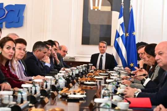 Προεκλογικό «άνοιγμα» σε Ελληνες του εξωτερικού